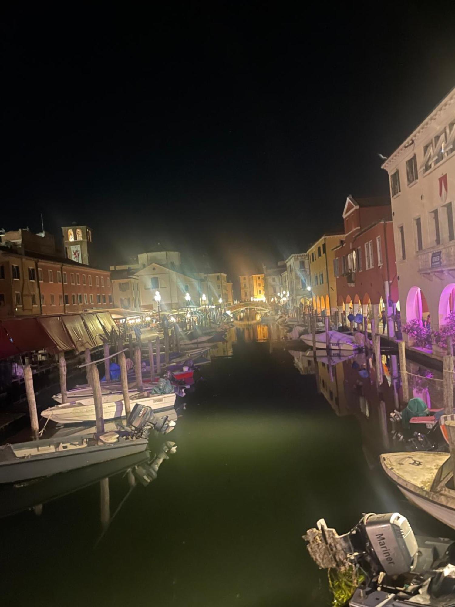 Family House Di Genny E Nicola Small Suite Chioggia Ngoại thất bức ảnh